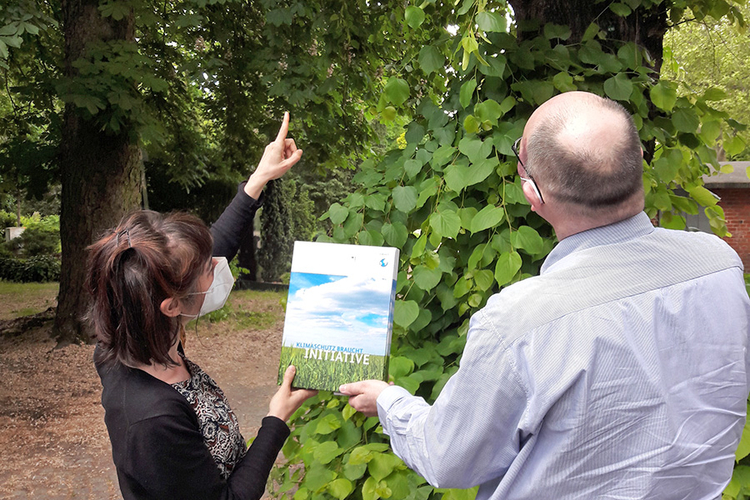 Klimaschutzmanagement: Ruth Vicente Garcia und Guido Krüßmann (© Yvonne Zimmerer)