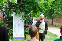 Einweihung der wettergesteuerten Regenwasserzisterne und Begehung/PK auf den Friedhöfen Landsberger Allee am 14.6.2022 (© Guido Krüßmann)