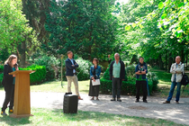 Einweihung der wettergesteuerten Regenwasserzisterne auf den Friedhöfen Landsberger Allee am 14.6.2022 | Clara Herrmann, Bürgermeisterin, BezAmt Friedrichshain-Kreuzberg (© Guido Krüßmann)